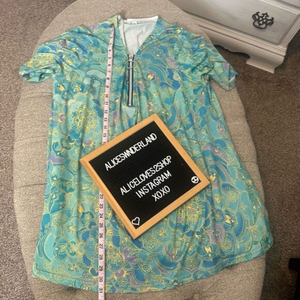 Printed Zip‎ Up Top - Picture 15 of 16